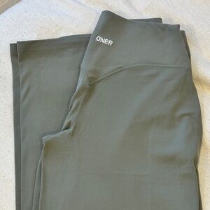 Oner Active  straight leg Alpine green